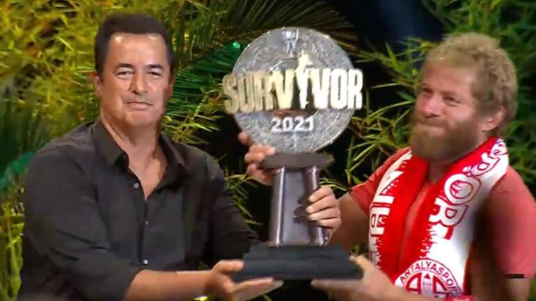 İsmail Balaban, Survivor şampiyonluğunu Antalyaspor atkısıyla kutladı