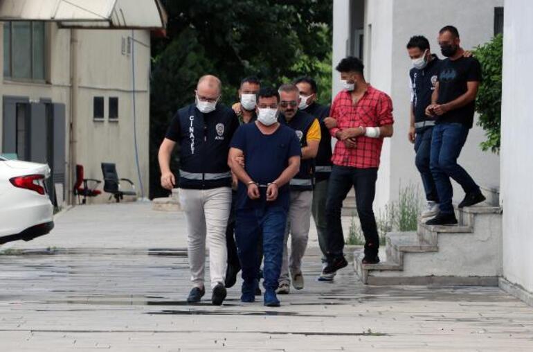 Adanada kumar operasyonu Paraları almak için polisi ısırdı