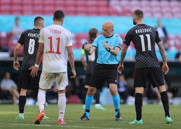 Son dakika EURO 2020 haberi... Hırvatistan-İspanya maçında inanılmaz hata Penaltı itirazı sonrası tarihi gol...