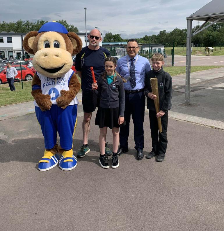 İngiltere’de ‘Eğitimin Oskarı’nı Faik öğretmen aldı