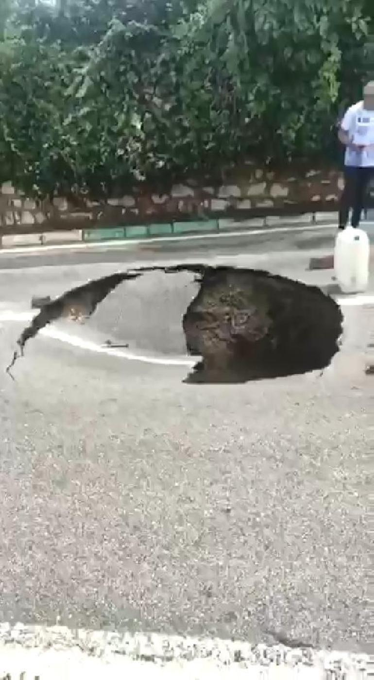 Son dakika haberi... Meteoroloji uyarmıştı İstanbulda sel, Ankarada hortum... Yeni uyarılar geldi: Bu bölgeler dikkat