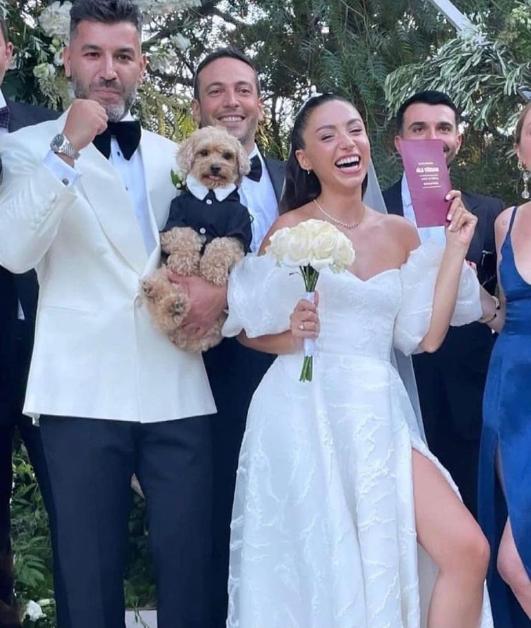 Zeynep Bastık ile Tolga Akış evlendi