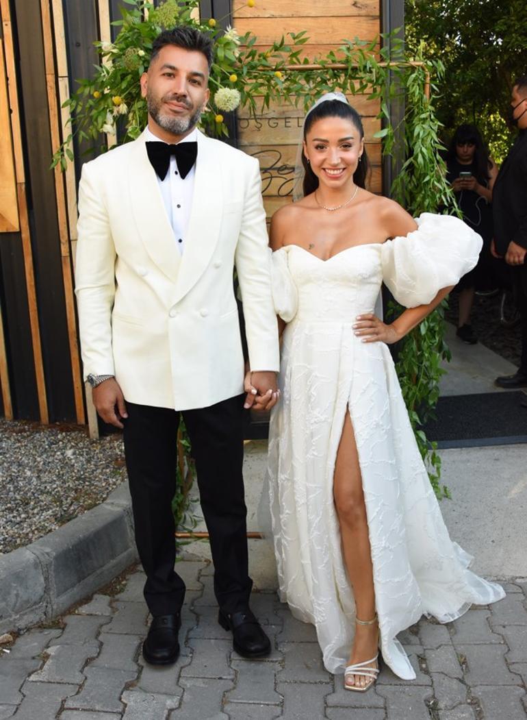 Zeynep Bastık ile Tolga Akış evlendi