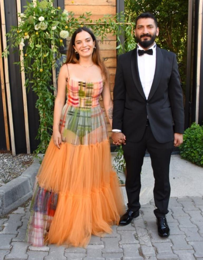 Zeynep Bastık ile Tolga Akış evlendi