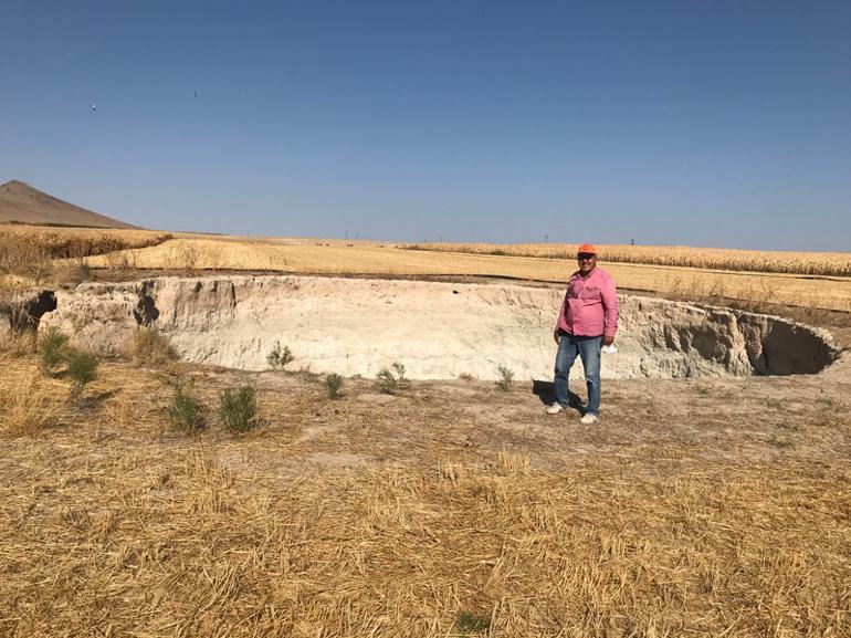Traktör bir anda ortadan kayboldu... Görünüşlerine aldanmayın, facia Geliyorum diyor