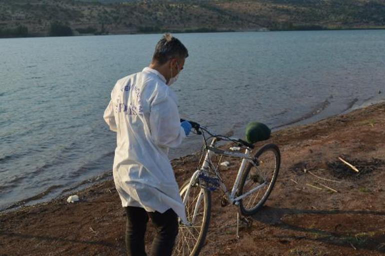 Denize giren iki arkadaştan biri boğuldu, diğeri kayboldu