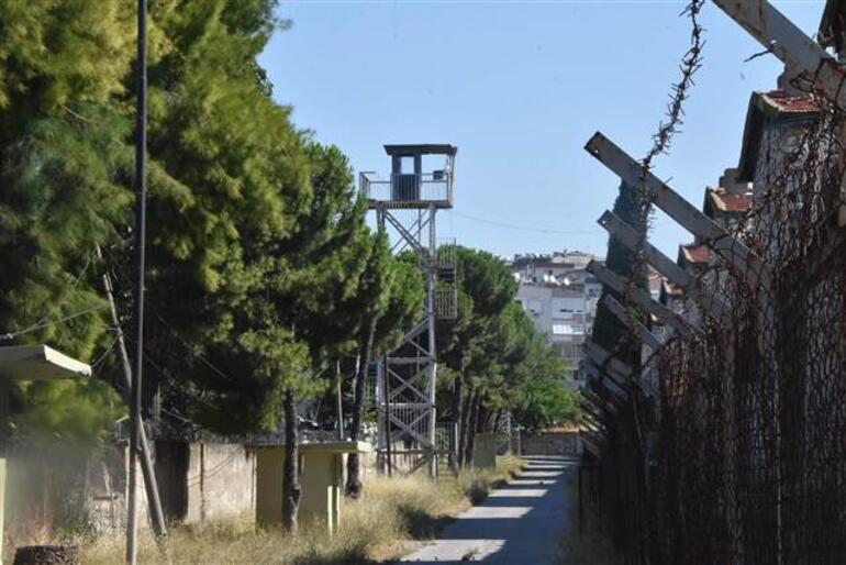 Türkiyenin en büyük cezaevlerinden biriydi... Buca Cezaevi kapatıldı