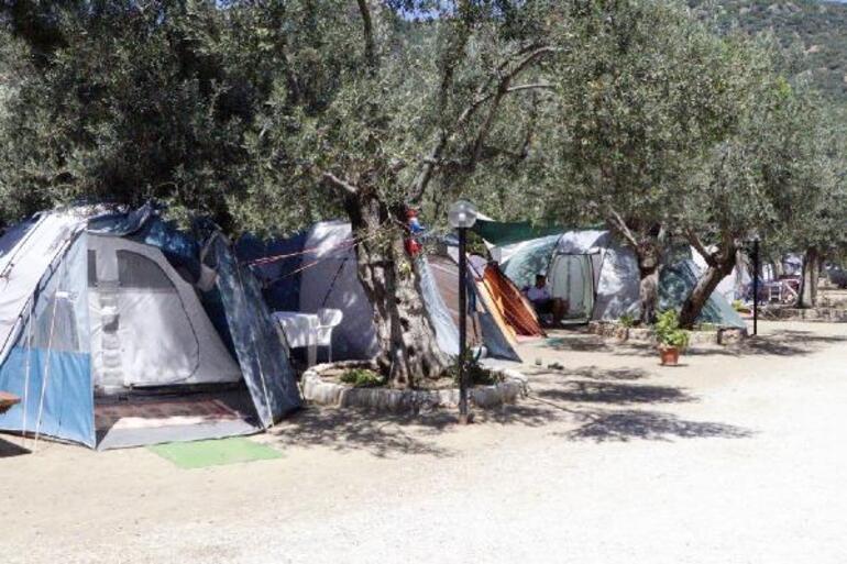 Kamplarda çadır kuracak yer kalmadı