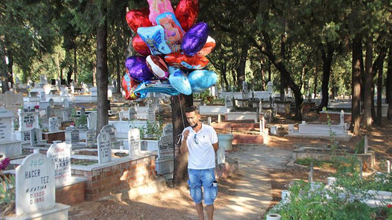 Antalyada yürek burkan olay Balonları tek tek çocuk mezarlarına bağladı