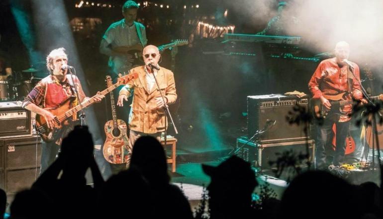 MFÖden özel poz 20 yıl sonra ilk defa üçümüz birlikte yüzdük