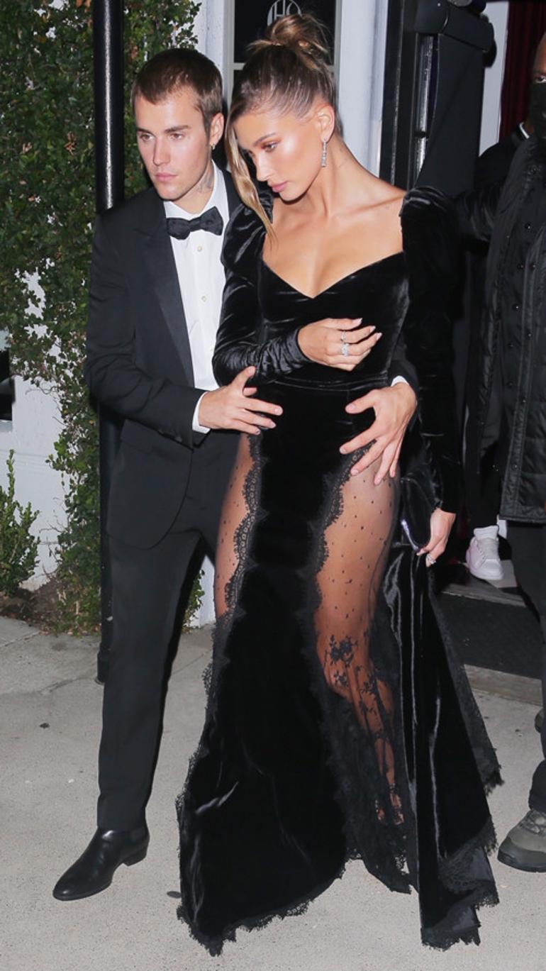 Justin Bieber ve Hailey Baldwin Bieber geleneği bozmadı: Şeffaf yırtmacı böyle korudu