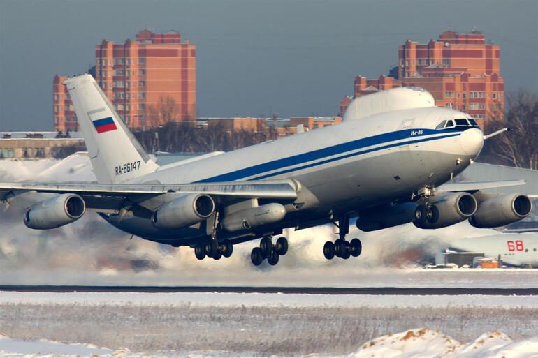 Putinden nükleer savaş adımı... 2 kıyamet uçağı sipariş etti