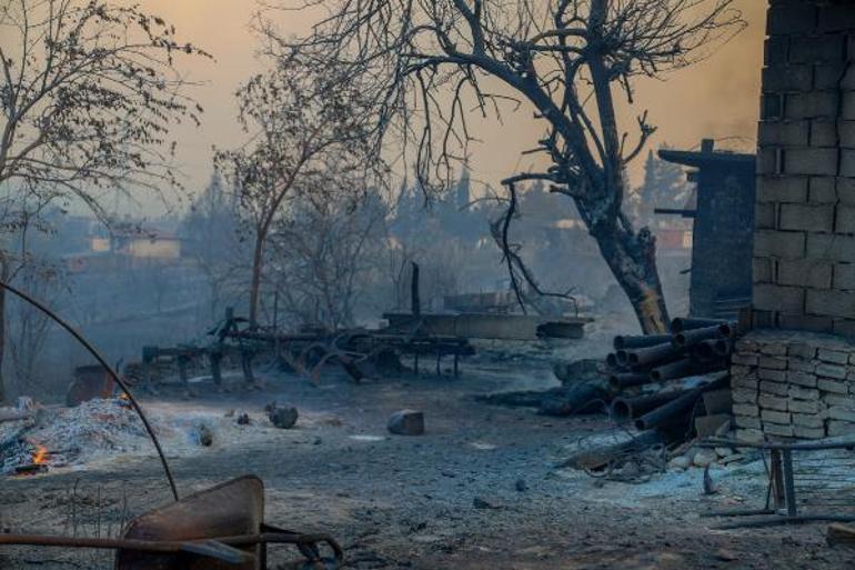 Son dakika haberi... Manavgatta büyük felaket 4 farklı noktada yangın... Mahalleler boşaltıldı Dehşet verici görüntüler geliyor