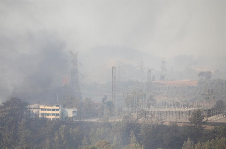 Manavgattaki yangında inanılmaz anlar: Can var abla can