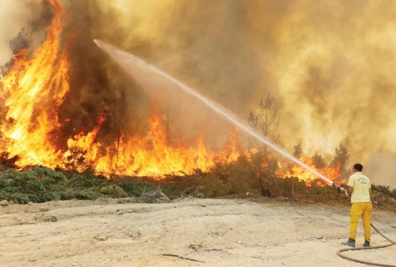 Sosyal medya da yangın kadar tehlikeli bir ortam