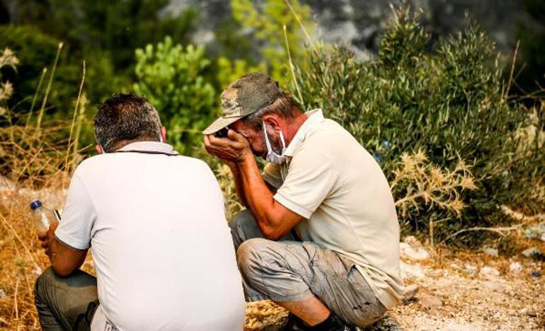 Son dakika... Manavgata bağlı Sırtköyde alevler 20 metreyi buldu, acı haber geldi Yusuf Demirli yardım götürmek isterken hayatını kaybetti