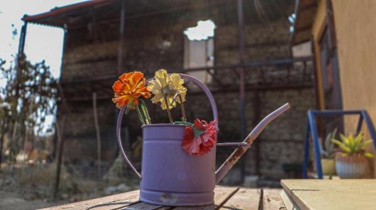 Son dakika... Manavgata bağlı Sırtköyde alevler 20 metreyi buldu, acı haber geldi Yusuf Demirli yardım götürmek isterken hayatını kaybetti