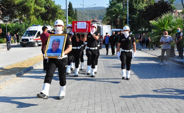 Kahramana son görev Gözyaşları sel oldu Oğlu avukat cübbesiyle törene katıldı