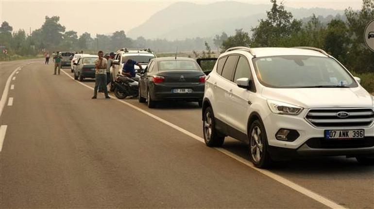 Gündoğmuştaki yangın kara yoluna ilerliyor, ilçe merkezine giriş kapatıldı Bölgedeki durum telsiz konuşmalarına da yansıdı