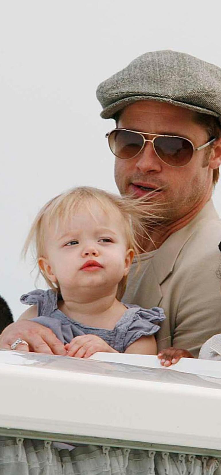 Angelina Jolie Maddox I Nasil Evlat Edindi Sahte Bir Baba Yardim Etti Haberler Magazin