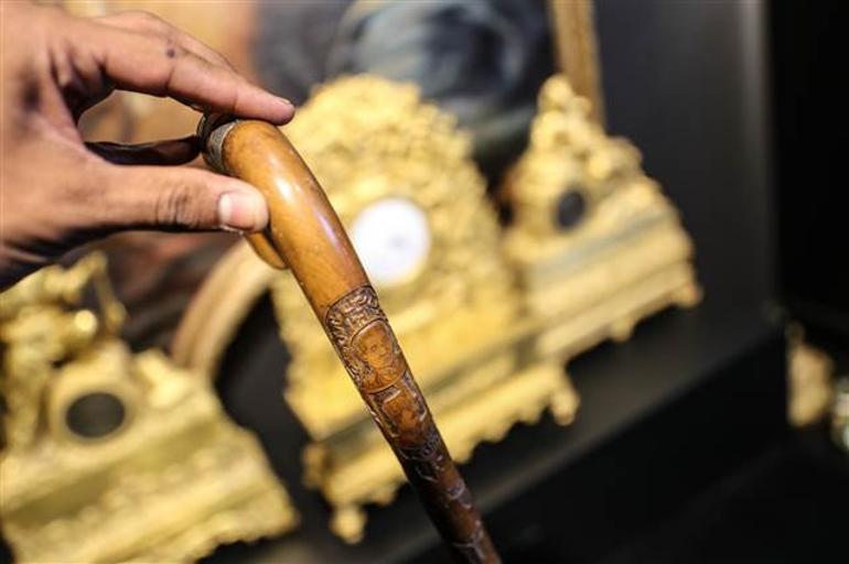 Atatürkün minyatürlü bastonu açık arttırmada satılıyor