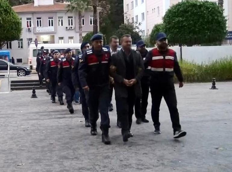 Antalyada skandal görüntü Ağır ceza mahkemesi hakimi, yargıladığı sanıkla içki masasında... Soruşturma başlatıldı