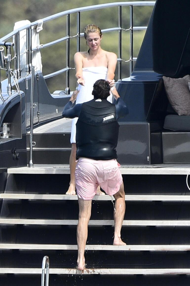 Çıplak resimleri hilton paris Paris Hilton