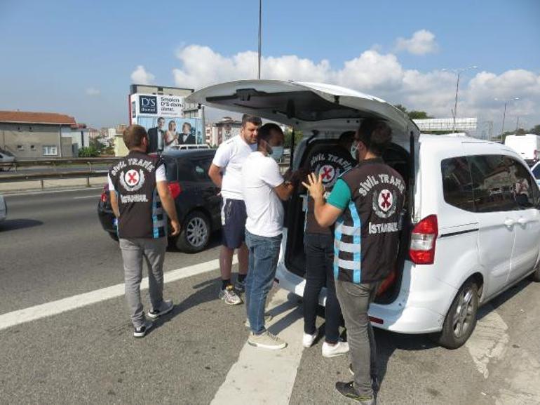 İstanbulda çakarlı araç denetimi Ceza yağdı