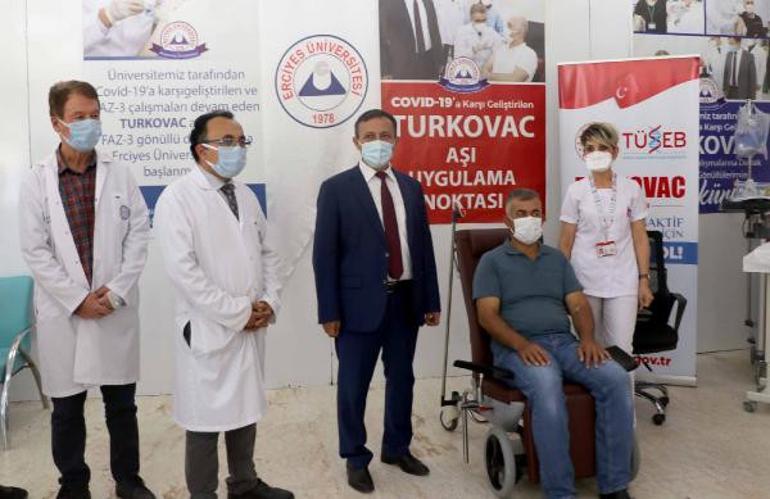 Turkovacın Faz 3 aşamasında ilk dozu, aşının üretildiği ERÜde de uygulanıyor