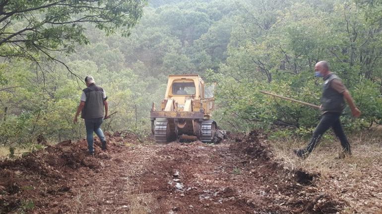 Tunceli kırsalındaki 4 ayrı noktada çıkan örtü yangınlarından üçü söndürüldü