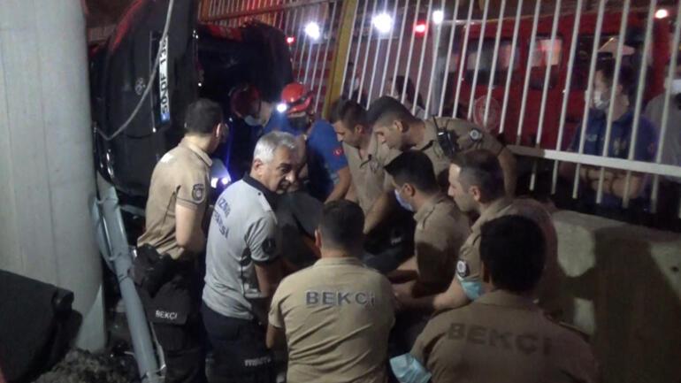 İzmir Bayraklıde feci kaza 1 ölü, 2 yaralı