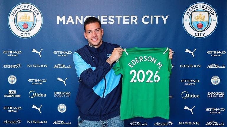 Manchester City, Brezilyalı kalecisi Ederson ile sözleşme yeniledi