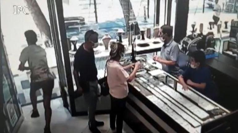 Müşteri gibi girdi, 10 bin liralık bilezik çaldı Böyle yakalandı