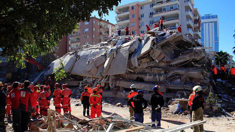 İzmirdeki depremde 36 kişiye mezar olmuştu Rıza Bey Apartmanının mimarından şok sözler
