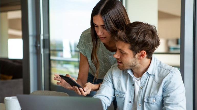 Karşınızdakine Hoşlandığınızı Belli Etmenin En Etkili Yolları