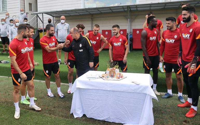Galatasarayda Trabzonspor maçı hazırlıkları sürüyor Marcao...