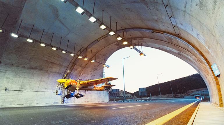 Red Bull’un ‘Tünel Geçişi’ Guinness Rekorlar Kitabı’na girdi