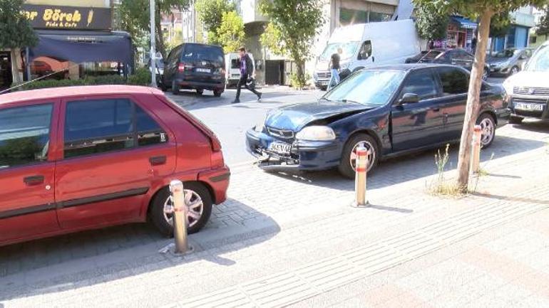 Güngörende hamile kadınla çocuğu iki otomobil arasına sıkıştı