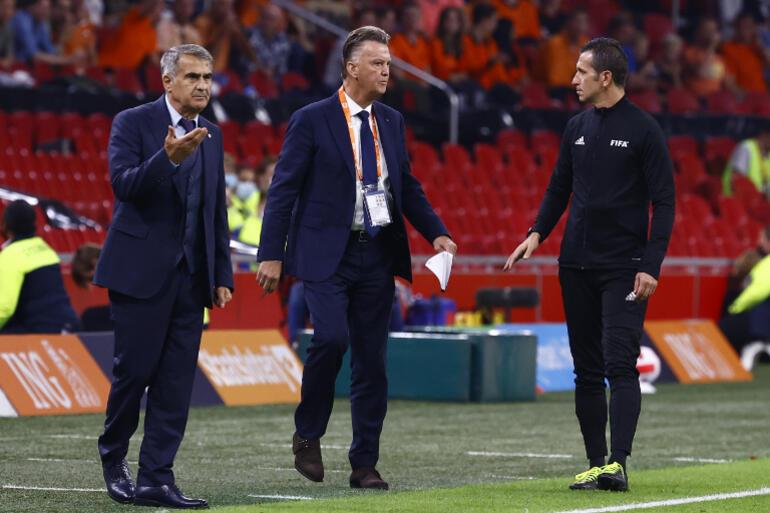 Τελευταία νέα ... Μετά τον αγώνα με την Ολλανδία, η κρίσιμη κορύφωση για την εθνική ομάδα, οι Shenol Güneş και Nihat Özdemir ...