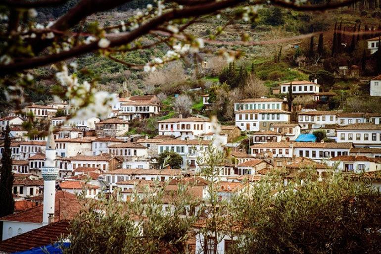 Birkaç saatte sonbahara kaçış... İstanbul, Ankara ve İzmire yakın 12 adres