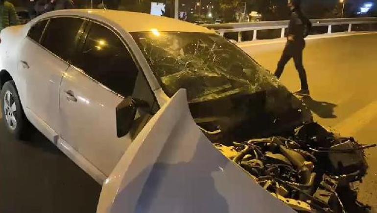 Aşırı hızlı giden otomobilin şoförü kaza yaptı
