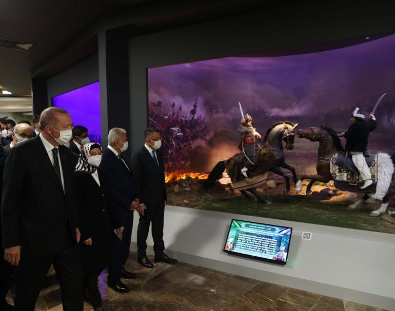 Cumhurbaşkanı Erdoğandan müze ziyareti