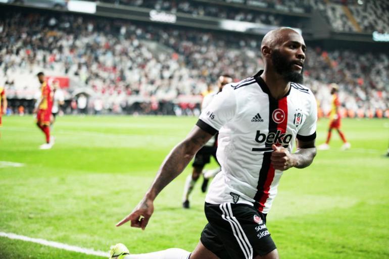  Beşiktaşta Sergen Yalçından maça saatler kala flaş karar Borussia Dortmund karşısında kafasındaki 11...