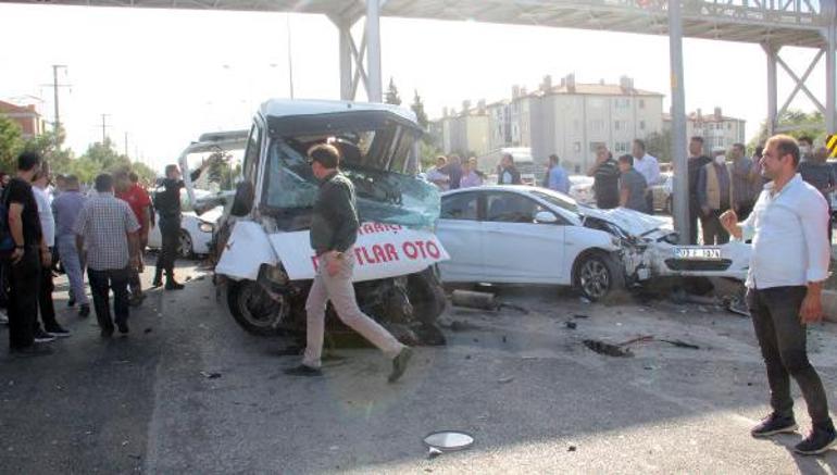 Afyonkarahisarda korkunç kaza: Freni boşalan TIR araçları biçti
