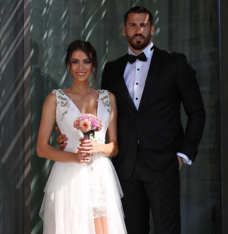 Bir yıl önce evlenen Ezgi Avcı ile Nemanja Drusiric 5 dakikada boşandı