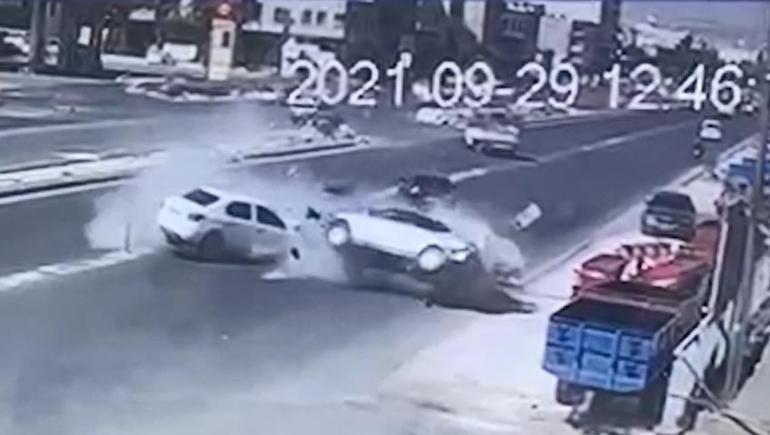 Şanlıurfa’da 6 kişinin yaralandığı kaza kamerada
