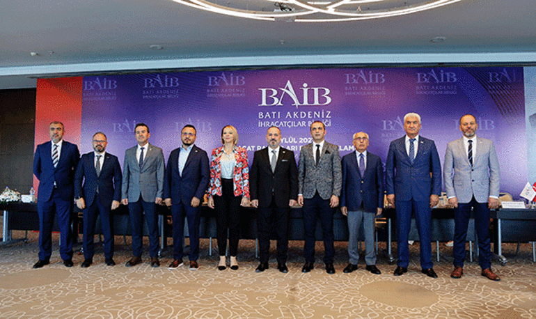 İHRACATÇI  REKOR PEŞİNDE