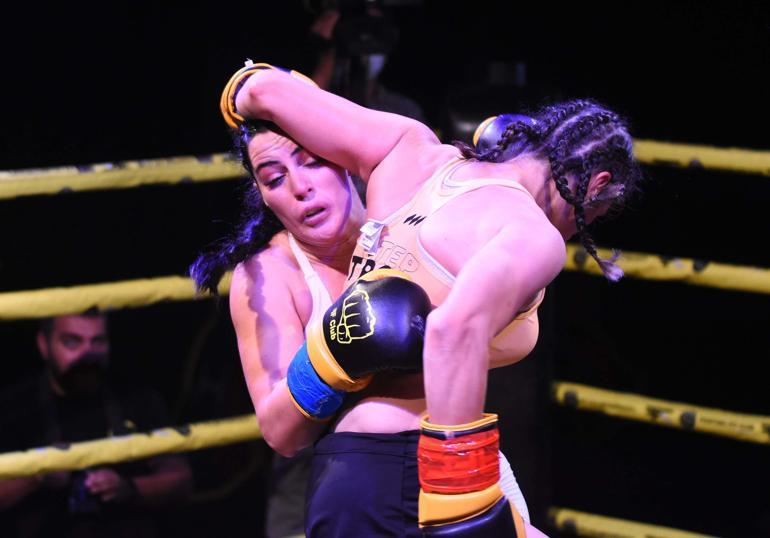 İzmirde FFC Kick Boks şöleni