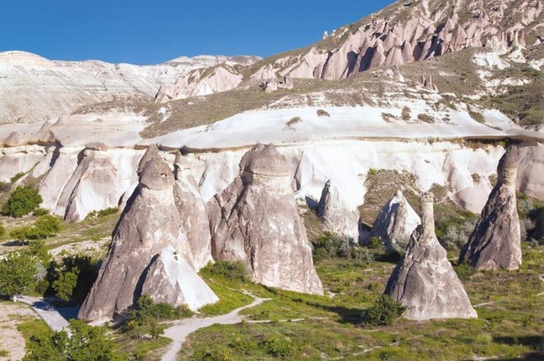 Αυτό το μέρος είναι ένα θαύμα της φύσης και της ιστορίας, δεν υπάρχει καμία δικαιολογία για να επισκεφθείτε ...