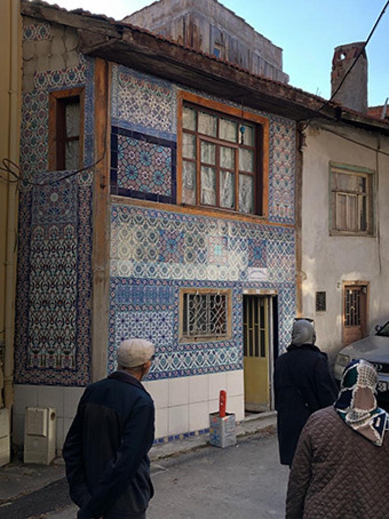 tarihin toprakla yogurdugu kent kutahya ugur celikkol kose yazilari